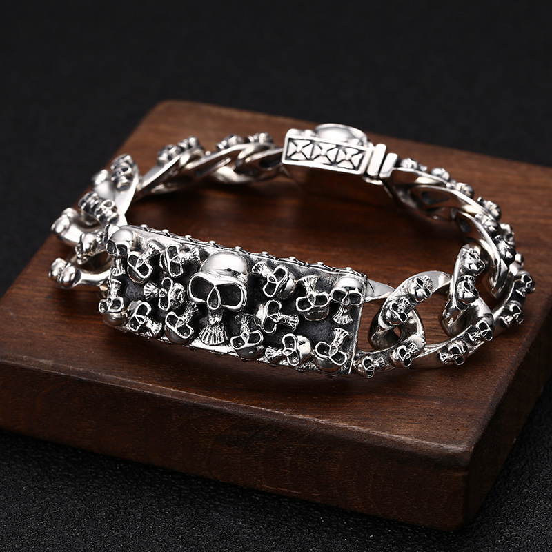Detailed craftsmanship of Mens Silver Bracelet