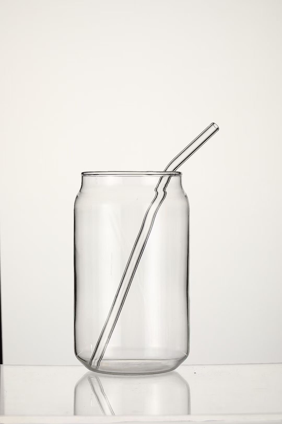 Atlanta tumbler with glass straw