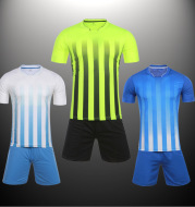 Direct manufacturers customized version of football suit light gradient training suit collar blank short sleeved breathable quick dry shirt