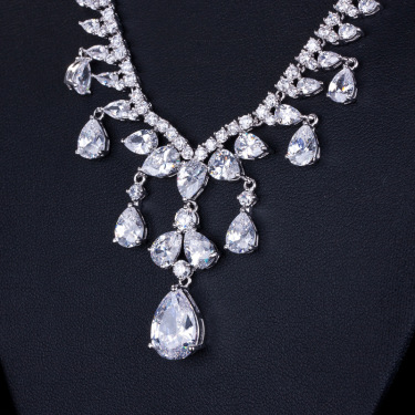 Liangya beauty bride Necklace Set drop 3A zircon jewelry manufacturers selling jewelry high-end banquet—1