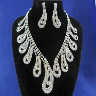 Hot stage necklace. Popular bride Rhinestone Necklace Set, studio selling products, factory direct sales—1