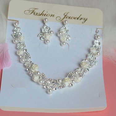 The bride jewelry pearls Earrings Set Wedding jewelry chain set new Korean heavy high-quality flowers—3
