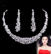 Bridal jewelry, Bridal Necklace, bridal chain earrings, two sets of headdress yarn, wedding market manufacturers wholesale production