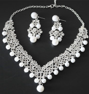 The supply of popular new bride jewelry alloy Pearl Necklace Sets set chain necklace selling Taobao Europe