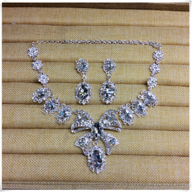 The bride Necklace Set golden diamond wedding accessories jewelry necklace white wedding wedding jewelry show—6