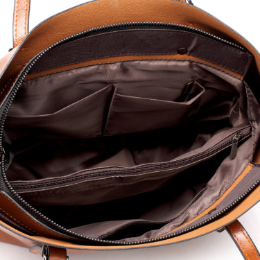 2021 new European fashion bags handbag shoulder bag tote bag winter oil—1