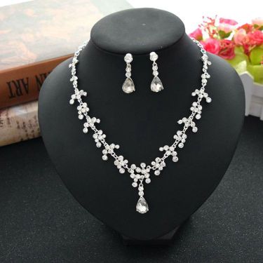 A free agent on behalf of the bride accessories two sets of European and American foreign trade dress pendant necklace set—2