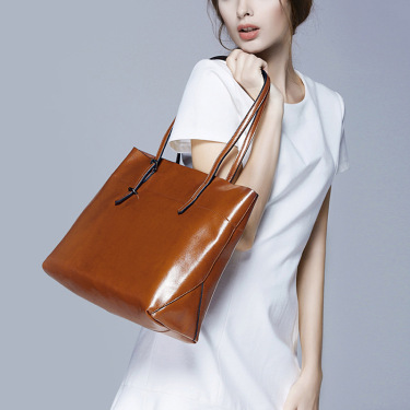 2021 new fashion leather bag leather handbag wax portable single shoulder bag factory Guangzhou one generation—3