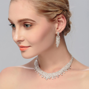 Bridal Tiara, three piece Wedding Necklace, Earring Jewelry Set, European and American big wedding accessories—1