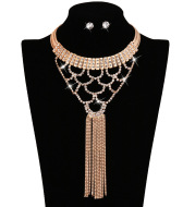 Small mixed batch of European and American fashion jewelry wholesale earrings, necklace combination, golden bridal suite accessories V