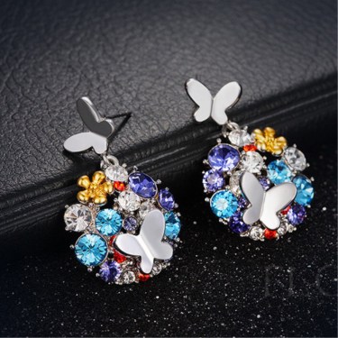Europe and the explosion of high-grade butterfly full Diamond Earrings Necklace Set New Retro folk style bride jewelry—3