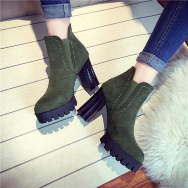 2021 autumn and winter new lady Martin boots waterproof platform rough heel suede short tube European and American Wind boots—3