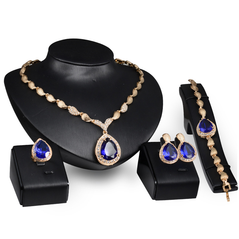 Jewelry Set Image 3