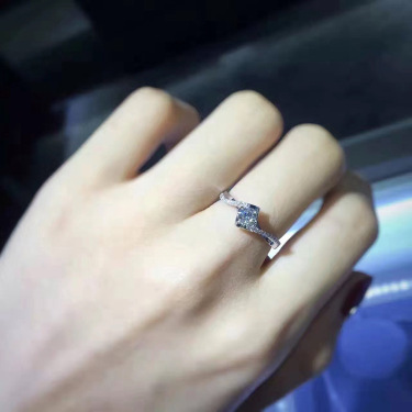 18K gold diamond custom ring female 20 points diamond ring female models Angel Kiss diamond ring engagement engagement—4
