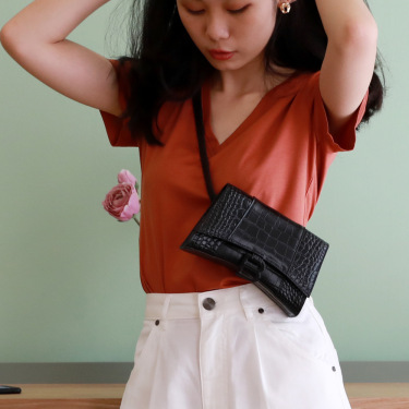 Women's leather fashion messenger bag—1