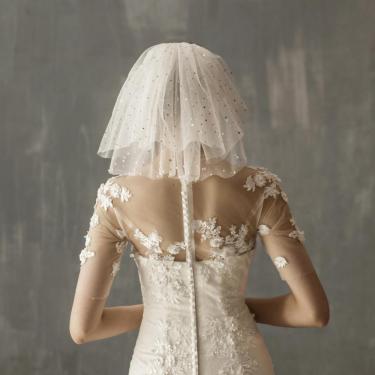 White Yarn Bridal Multi-layer Short Veil—4