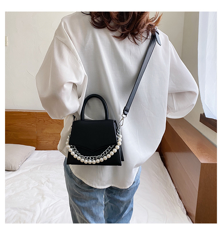 1613543357090 Korean Chain Pearl Portable Small Square Bag