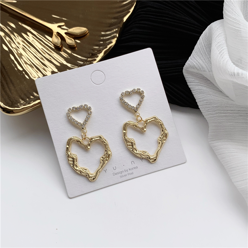1615797301685 South Korea Dongdaemun Gold Heart Earrings