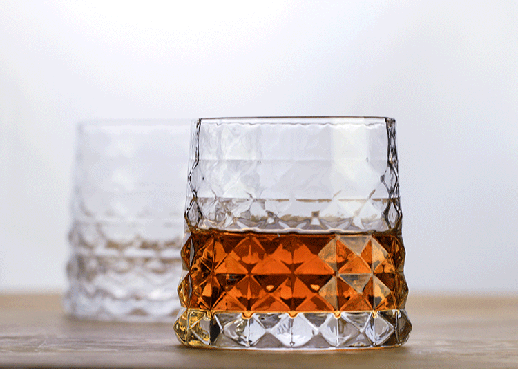 Luxury Whiskey Glass_7a