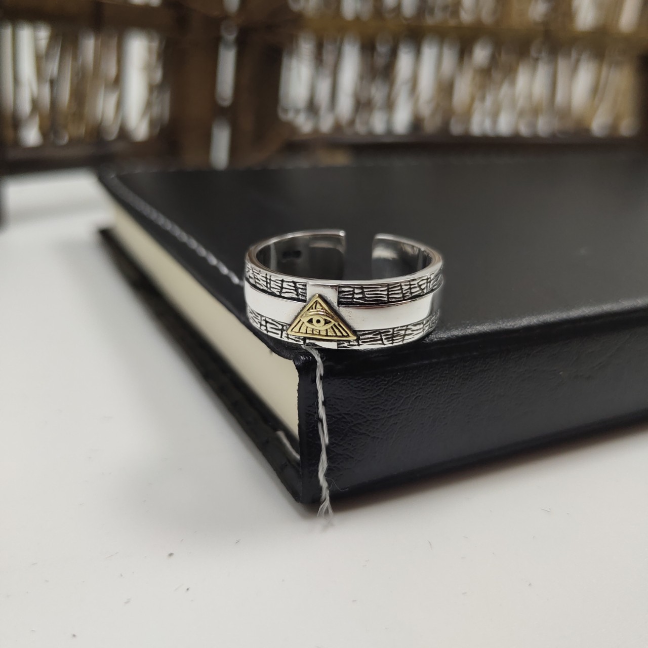 Adjustable Band for a Perfect Fit