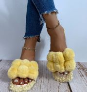 European And American Style Fashion Hair Ball Slippers Amazon Fall winter New Plus Size