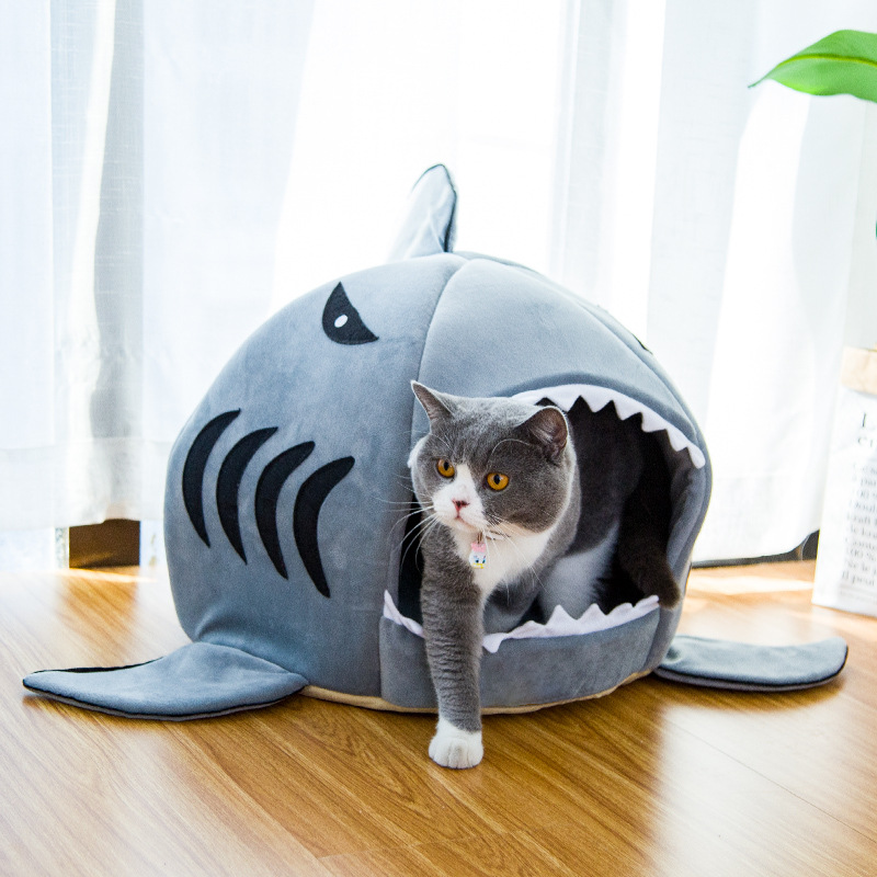 Creative Dual-Purpose Shark Pet Bed Small Dogs And Cats Warm Pet Bed ...