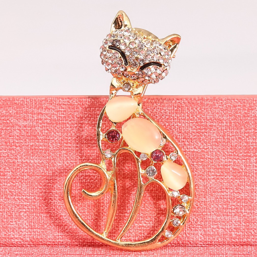 1620979025680 Golden Cat Inlaid Diamond Alloy Brooch Korean Personality Fashion Pin All-Match Simple Clothing Accessories