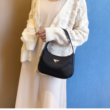 New Fashion Candy Color Moon Handbags for Women Simple Retro High Quality Nylon Baguette Bag Shoulder Bags for Women Handbag—4