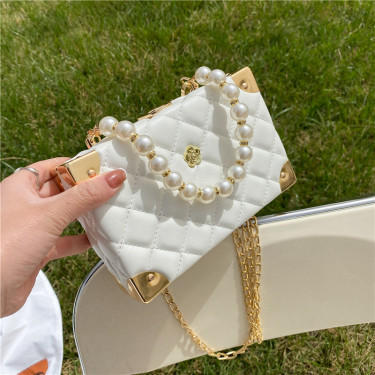 New Ladies Diamond Chain Bag Pearl Portable Diagonal Small Square Bag—1