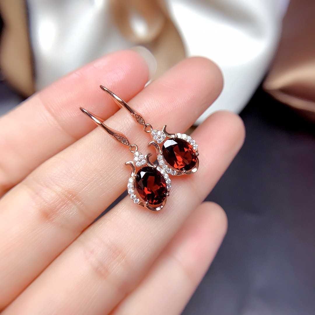 S925sterling silver semi precious Mozambique Garnet Earrings For Women variation