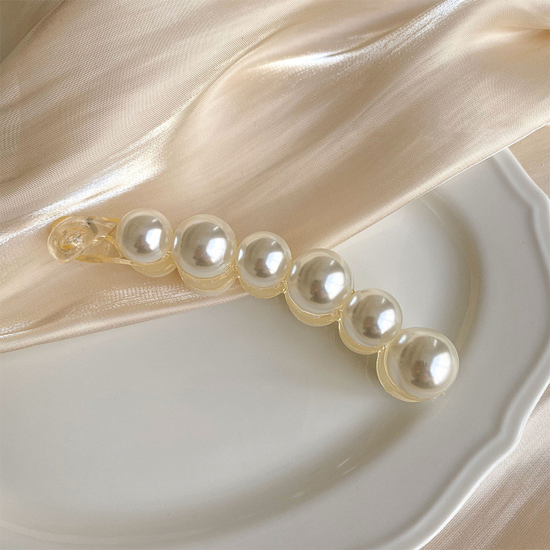 Pearls Bridal Hair Clip