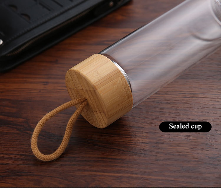 Lausanne glass bottle water with bamboo lid