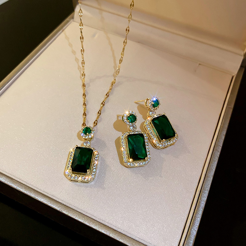 925 silver emerald necklace and earrings set