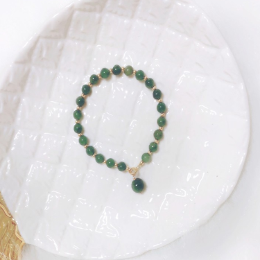 Handmade in dark oil green jade 14k bag gold small gold beads white bracelet goddess—1