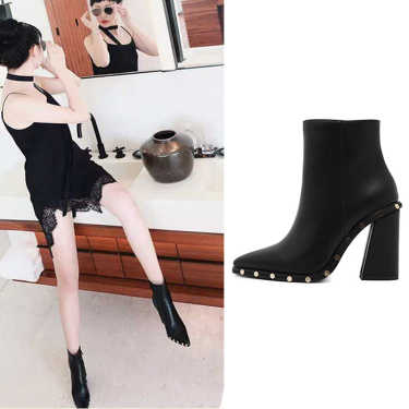 Rivet decoration pointed thick heel ankle boots—2