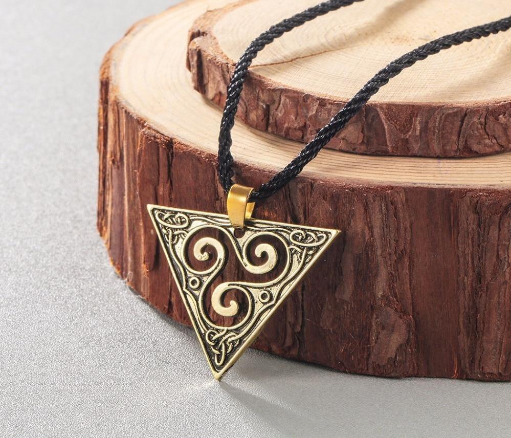 Celtic Triskele Necklace - CJdropshipping