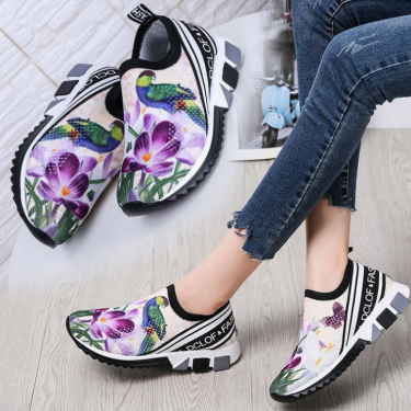 Super trendy and comfortable women's sneakers—5