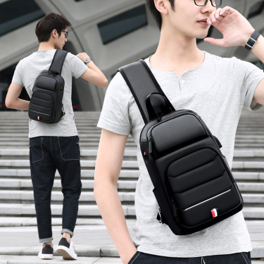 Fashion Chest Bag Large Capacity Messenger Bag—2