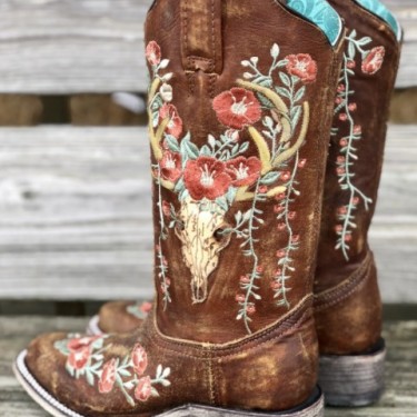 Women's embroidered rider boots—1