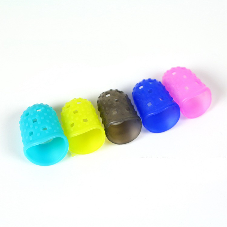 Guitar silicone finger protector