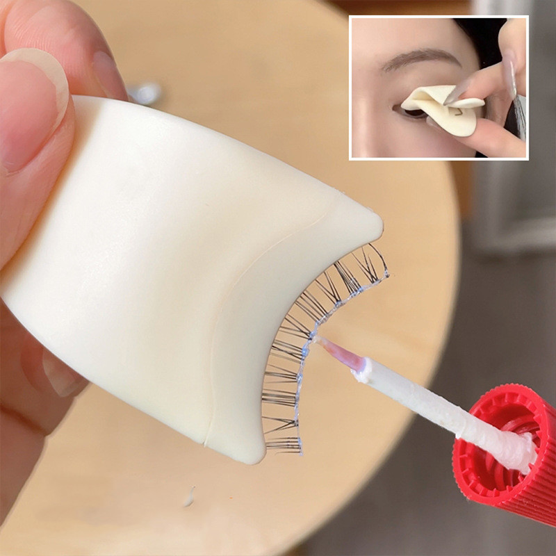 Precision eyelash applicator with a small size for accurate and controlled lash placement