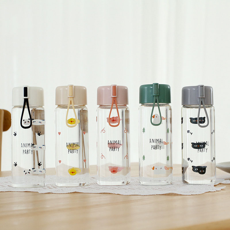 Reusable glass water bottles set for children