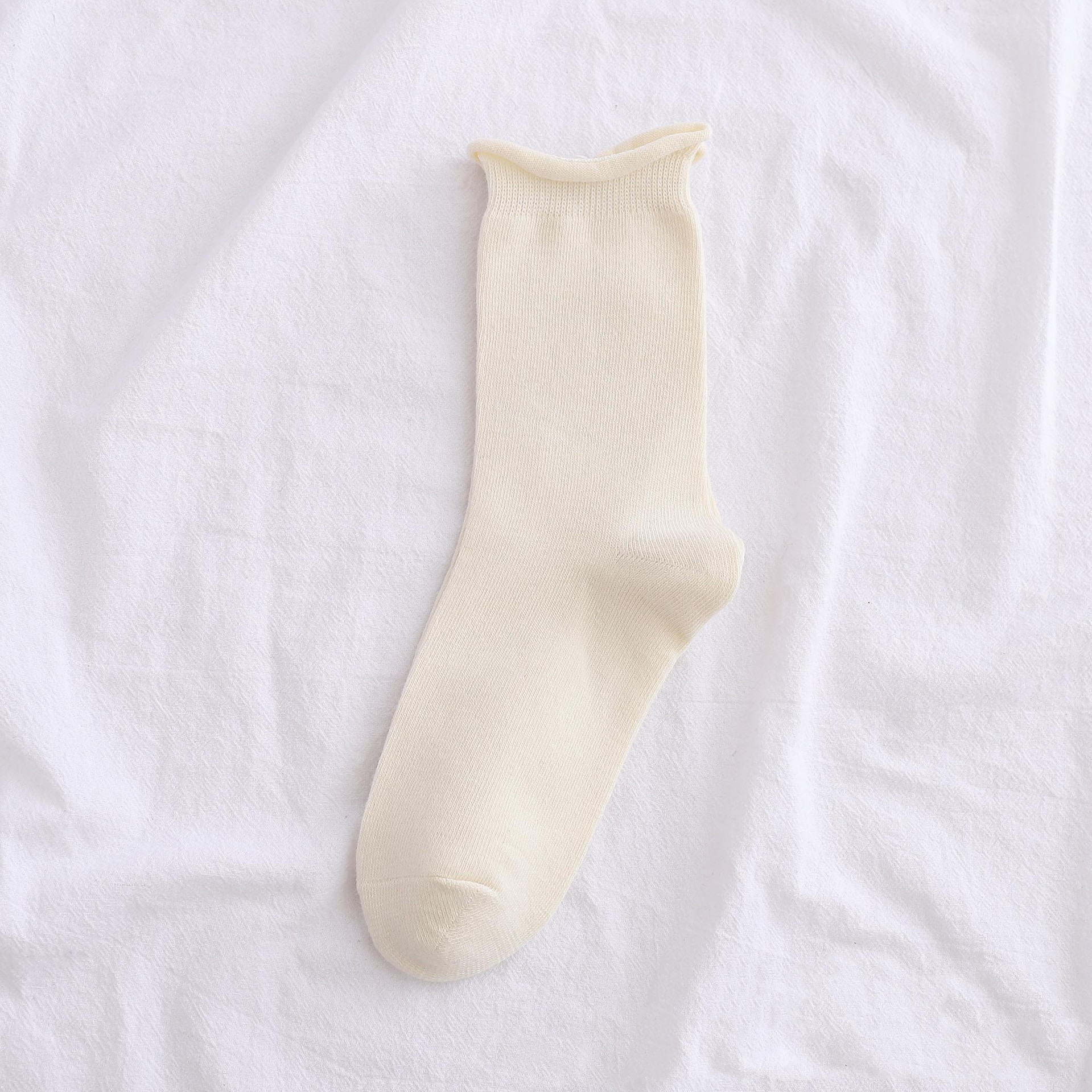 3bc87379 fff0 4e41 a6a5 a41758840429 - Comfy women's cotton socks