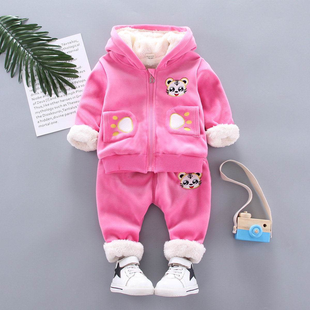 The New Children's clothing sports suit 12