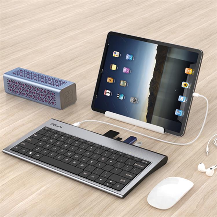 QGeeM  QG-UH11-2 Aluminum Alloy Keyboard + 11 In 1 USB-C Hub Docking Station Adapter Docking Station With Keyboard Function Support