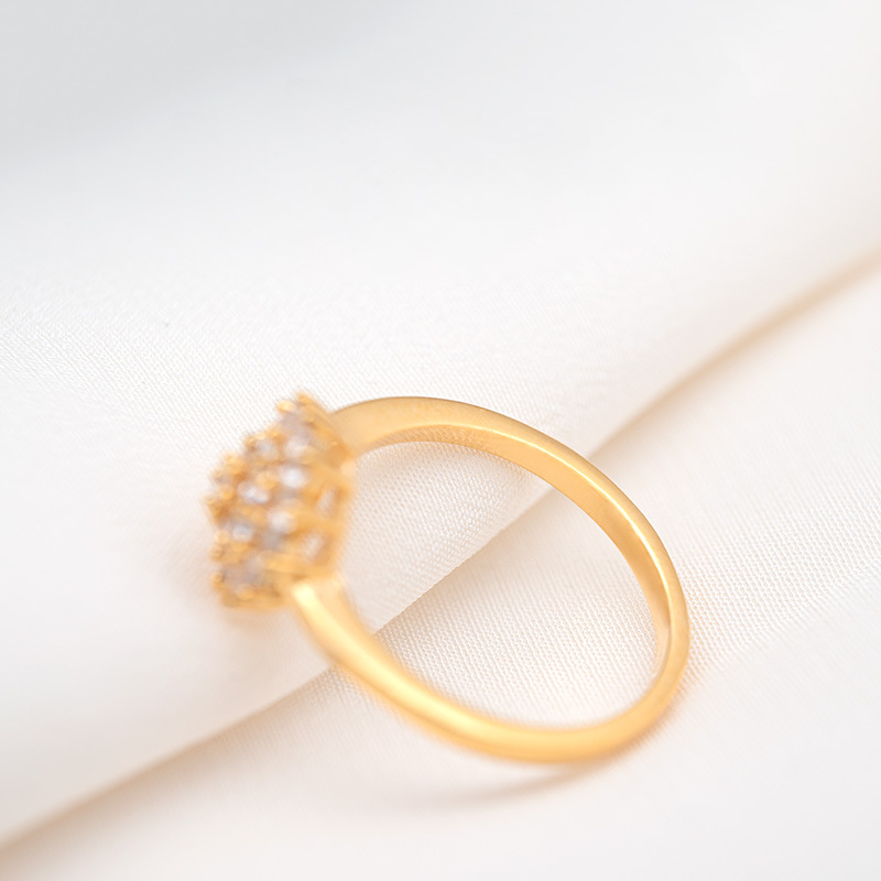 Flower Diamond ring