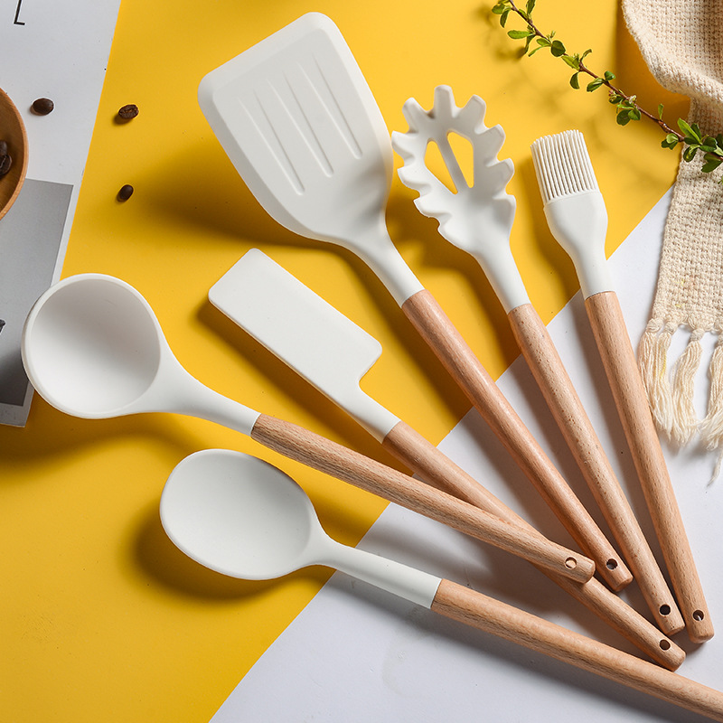 Non-stick Silicone Kitchenware Set With Milk White Wooden Handles