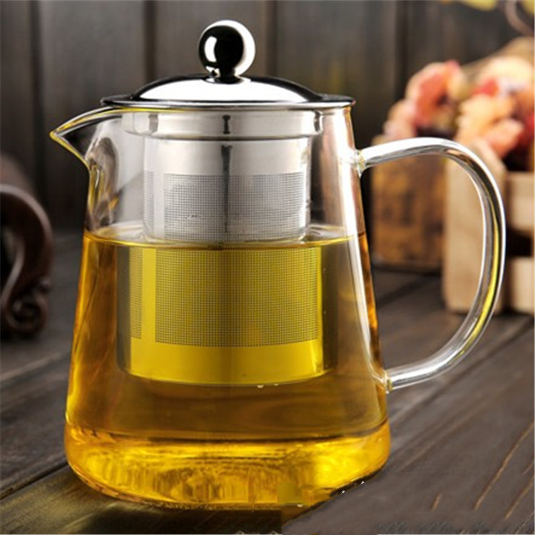 Newcastle tempered glass pitcher for hot tea