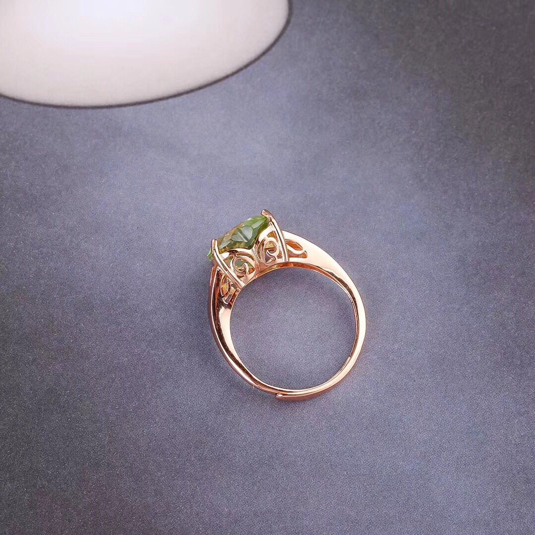 rose gold peridot ring