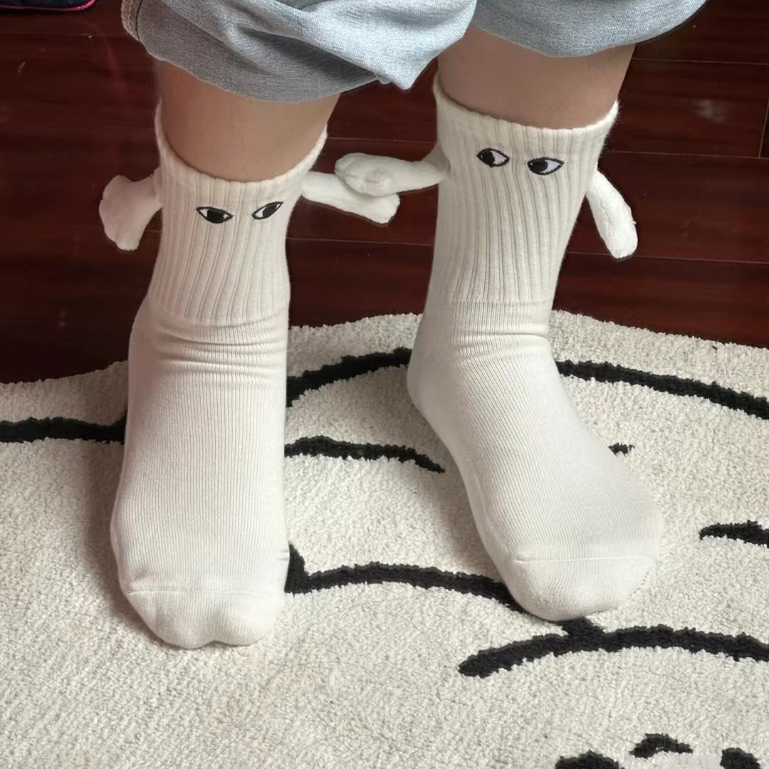 Magnetic Suction Hand In Hand Couple Socks Cartoon Lovely Breathable Comfortable - Picture 12 of 19